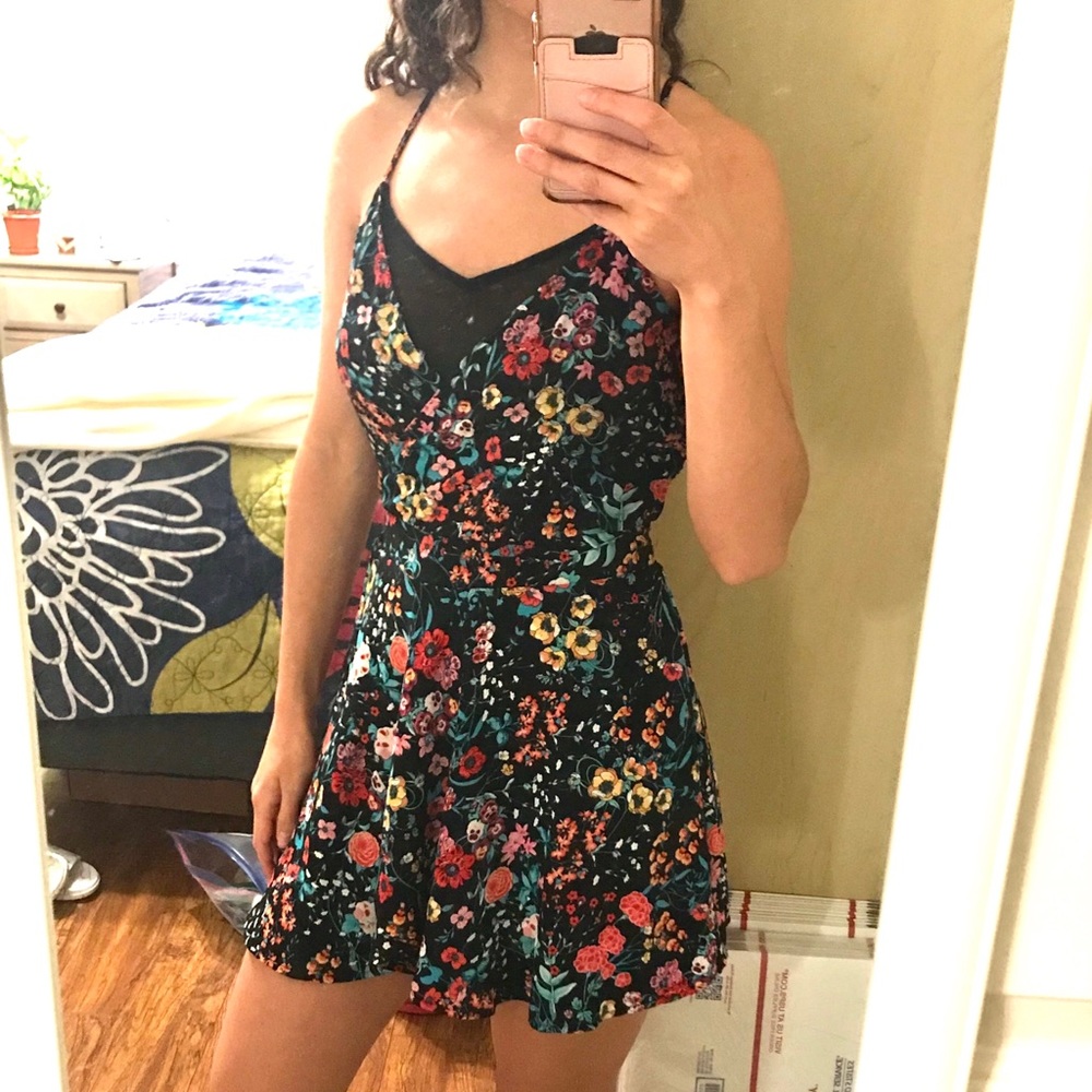 Floral romper Express brand size 4